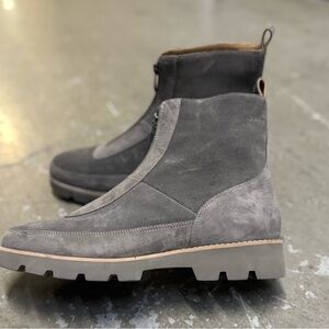 Size 9.5 - Vionic Estilo Gray Suede Lug Sole Ankle Boots
